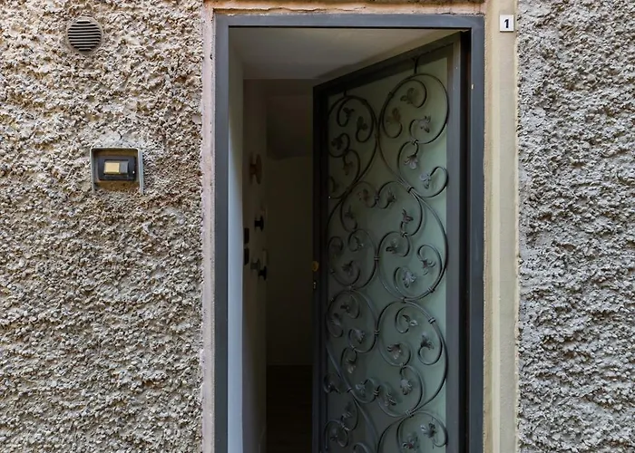 아파트 Casa San Mamolo *